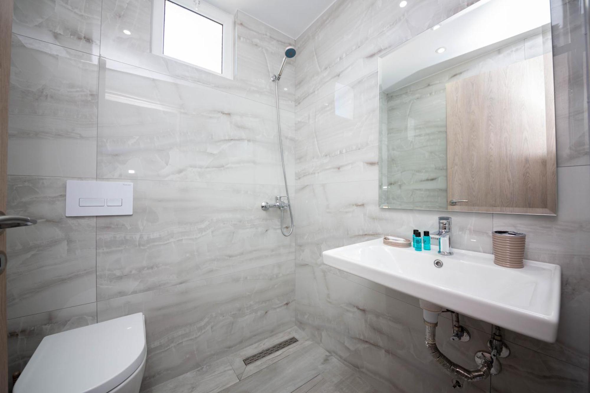 Saranda Rooms Ngoại thất bức ảnh